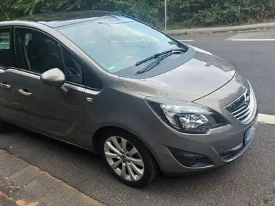 Gebraucht Opel Meriva 120 PS (88 kW) 2012 Braun Van / Kleinbus