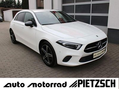 Gebraucht Mercedes A200 Progressive 163 PS (119 kW) 2019 Polarweiss Limousine