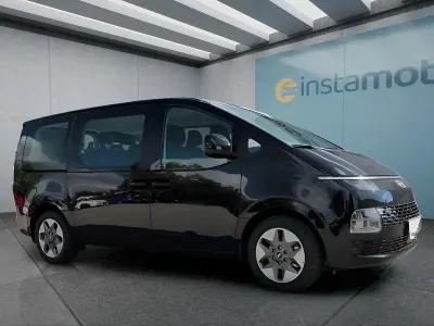 Neu Hyundai Staria 224 PS (164 kW) 2025 Schwarz Van / Kleinbus