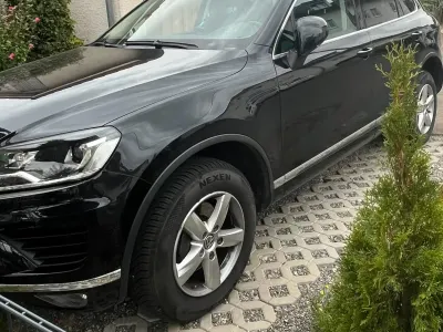 Gebraucht VW Touareg 262 PS (192 kW) 2016 Schwarz SUV