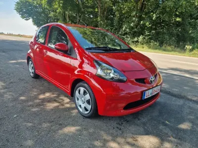 Gebraucht Toyota Aygo City 68 PS (50 kW) 2005 Rot Kleinwagen