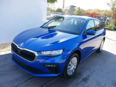Neu Skoda Scala Selection 116 PS (85 kW) 2025 Grau Kleinwagen