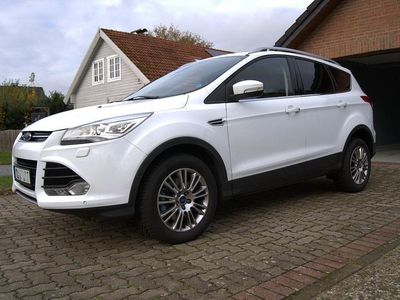 Weiß Gebraucht 2013 Ford Kuga SUV | 13.699 € (Fairer Preis)