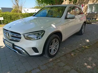Usata Mercedes GLC220 Business 194 CV (142 kW) 2019 Bianco SUV