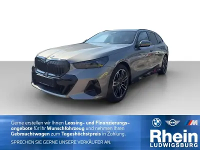 Gebraucht BMW 520 M Sport 197 PS (144 kW) 2025 Grau Kombi