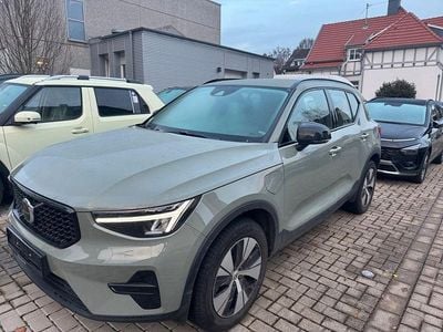 Gebraucht Volvo XC40 Plus 129 PS (94 kW) 2023 Sage green SUV