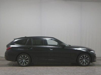 Usata BMW 318 Sport Line 150 CV (110 kW) 2023 Nero Station wagon