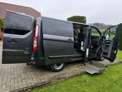 Usata Ford Transit Custom 131 CV (96 kW) 2018 Grigio Monovolume