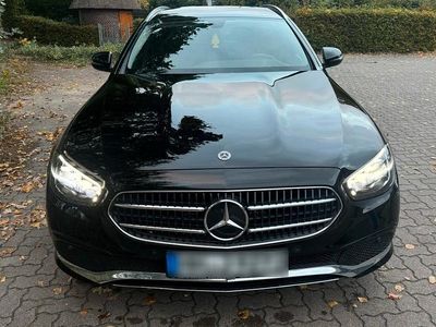 Gebraucht Mercedes E220 194 PS (142 kW) 2023 Schwarz Kombi