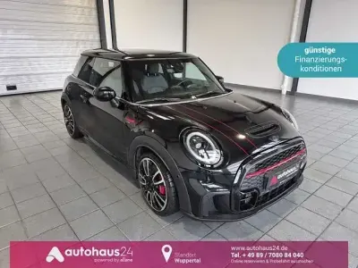 Gebraucht Mini John Cooper Works 231 PS (169 kW) 2023 Schwarz Kleinwagen