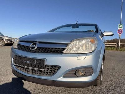 Gebraucht Opel Astra Cabriolet Cosmo 140 PS (102 kW) 2007 Aeroblau mi2 Cabrio