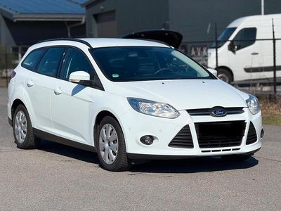 Gebraucht Ford Focus 116 PS (85 kW) 2013 Weiß Kombi