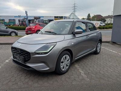 Neu Suzuki Swift Club 83 PS (61 kW) 2025 Silber Limousine