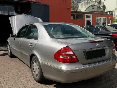 Gebraucht Mercedes E320 224 PS (164 kW) 2002 Silber Limousine