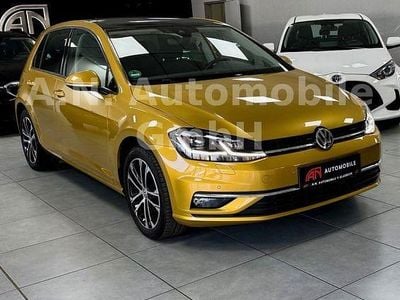 Brugt VW Golf VII Highline 150 HK (110 kW) 2018 Gul Sedan
