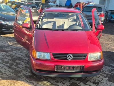 Second-hand VW Polo 60 CP (44 kW) 1996 Roșu