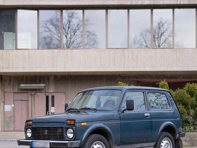 Gebraucht Lada niva 82 PS (60 kW) 2002 Grün SUV