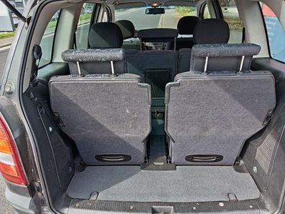 Schwarz Gebraucht 2002 Opel Zafira Van / Kleinbus | 500 € (Superpreis)