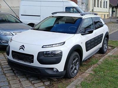 Gebraucht Citroën C4 Cactus 92 PS (67 kW) 2015 Weiß Kleinwagen