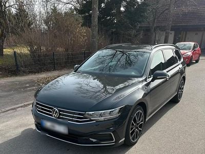 Usata VW Passat GTE 218 CV (160 kW) 2021 Grigio Station wagon