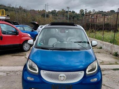 Gebraucht Smart ForFour Basis 71 PS (52 kW) 2015 Blau Kleinwagen