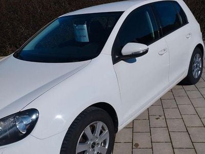 Gebraucht VW Golf VI Comfortline 140 PS (102 kW) 2010 Weiß Kleinwagen
