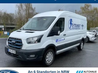 Gebraucht Ford E-Transit Trend 197 kW (269 PS) 2022 Weiß Van