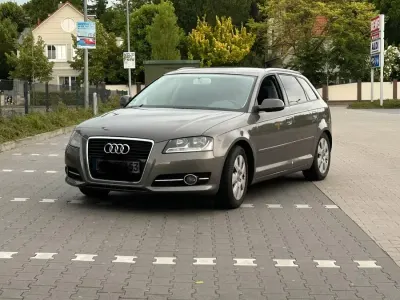 Gebraucht Audi A3 125 PS (91 kW) 2011 Grau Kleinwagen