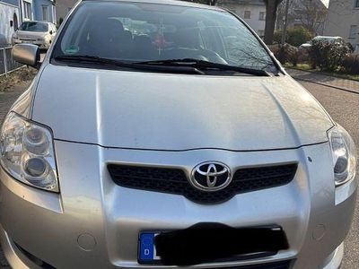 Silber Gebraucht 2009 Toyota Auris Limousine | 6.000 € (Fairer Preis)
