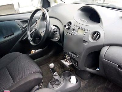 gebraucht Toyota Yaris 1.3 Benzen Klima neu TÜV in gute Zustand 2004