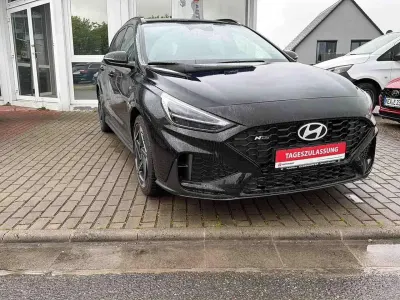 Neu Hyundai i30 N Line 140 PS (102 kW) 2026 Abyss black / mic Kombi