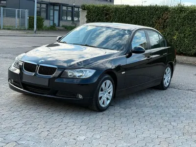 Usata BMW 318 129 CV (94 kW) 2006 Nero Berlina