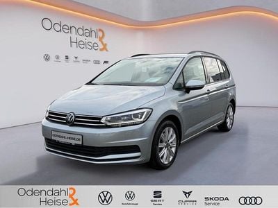 Gebraucht VW Touran Comfortline 150 PS (110 kW) 2024 Oyster silver Van / Kleinbus