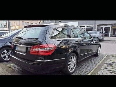 Gebraucht Mercedes E200 Elegance 184 PS (135 kW) 2012 Schwarz Kombi