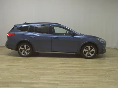 Gebraucht Ford Focus Active 150 PS (110 kW) 2021 Blau Kombi