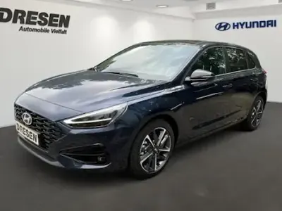 Neu Hyundai i30 Advantage 140 PS (102 kW) 2025 Blau Limousine