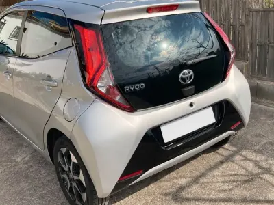 Gebraucht Toyota Aygo X-clusiv 72 PS (52 kW) 2019 Grau Kleinwagen
