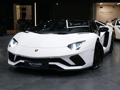 Weiß Gebraucht 2018 Lamborghini Aventador Cabrio | 369.980 €