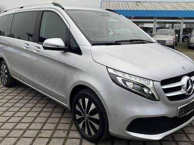 Gebraucht Mercedes V250 Edition 1 190 PS (139 kW) 2022 Silber Van / Kleinbus