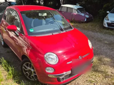 Gebraucht Fiat 500 Lounge 69 PS (50 kW) 2011 Rot Kleinwagen