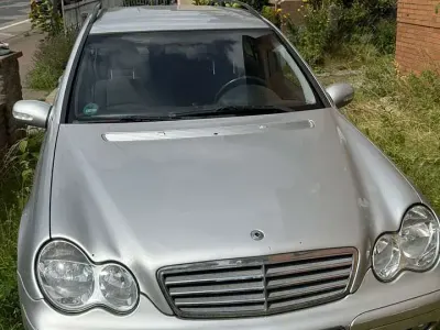 Gebraucht Mercedes C180 143 PS (105 kW) 2003 Grau Kombi