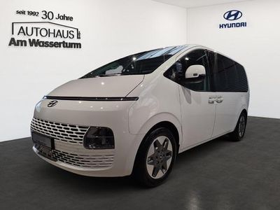 Gebraucht Hyundai Staria Prime 177 PS (130 kW) 2024 Creamy white / sol Van / Kleinbus