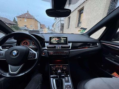 Gebraucht 2015 BMW 218 Luxury Line Kombi | 15.500 € (Etwas zu teuer)