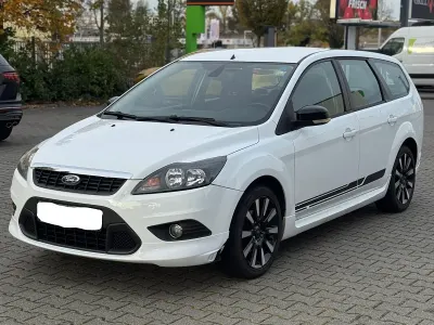 Gebraucht Ford Focus 125 PS (91 kW) 2011 Kombi