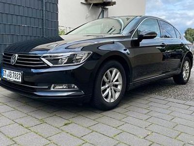 Schwarz Gebraucht 2016 Ford Fiesta Limousine | 12.300 €