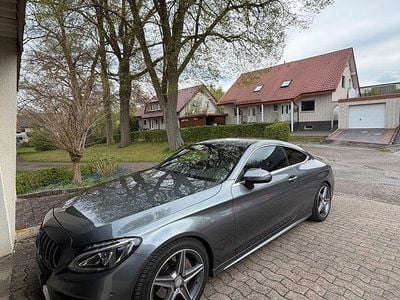 Usata Mercedes C180 AMG line 156 CV (114 kW) 2016 Grigio Coupé