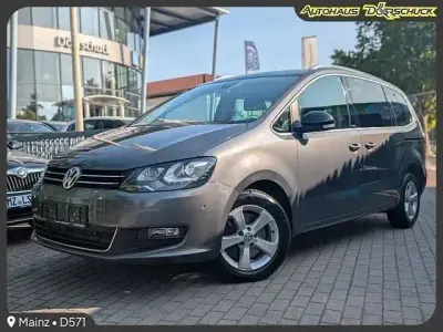 Gebraucht VW Sharan Style 140 PS (102 kW) 2011 R7h Van / Kleinbus