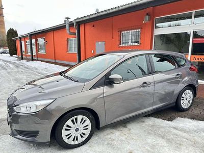 Gebraucht Ford Focus Trend 101 PS (74 kW) 2015 Brisbane braun Limousine