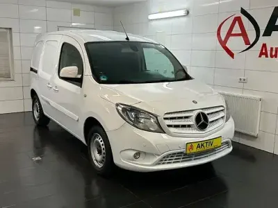 Gebraucht Mercedes Citan 112 114 PS (83 kW) 2018 Weiß Van / Kleinbus