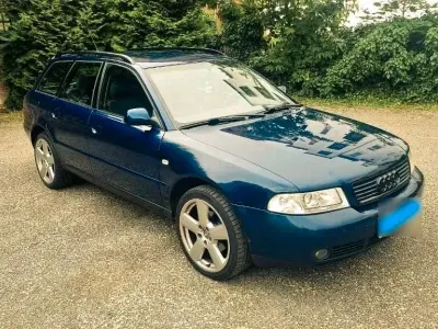 Gebraucht Audi A4 116 PS (85 kW) 2000 Blau Kombi